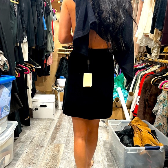 Emporio Armani made in Italy size 38 original tags fully lined. Velvet skirt - Picture 1 of 15